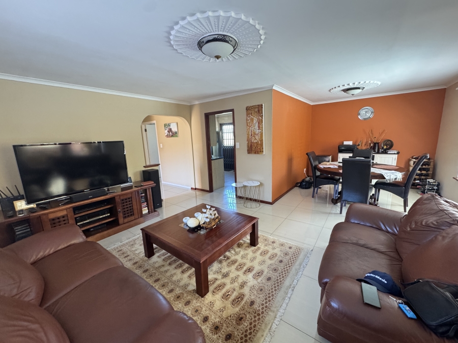 3 Bedroom Property for Sale in Table View Western Cape